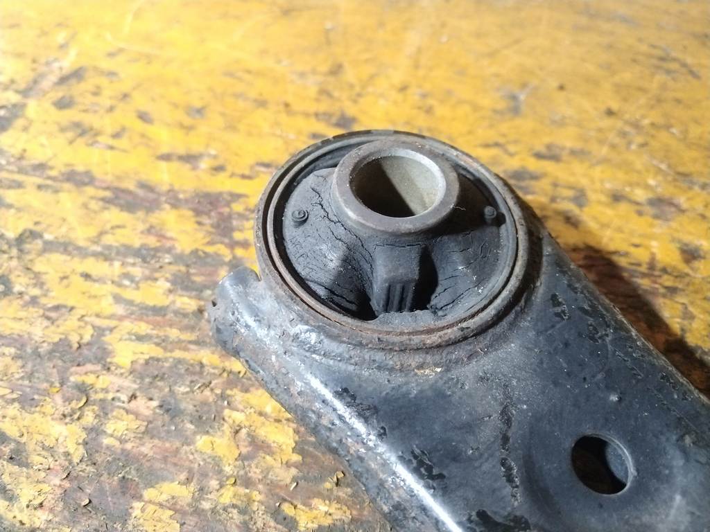 рычаг Subaru Impreza