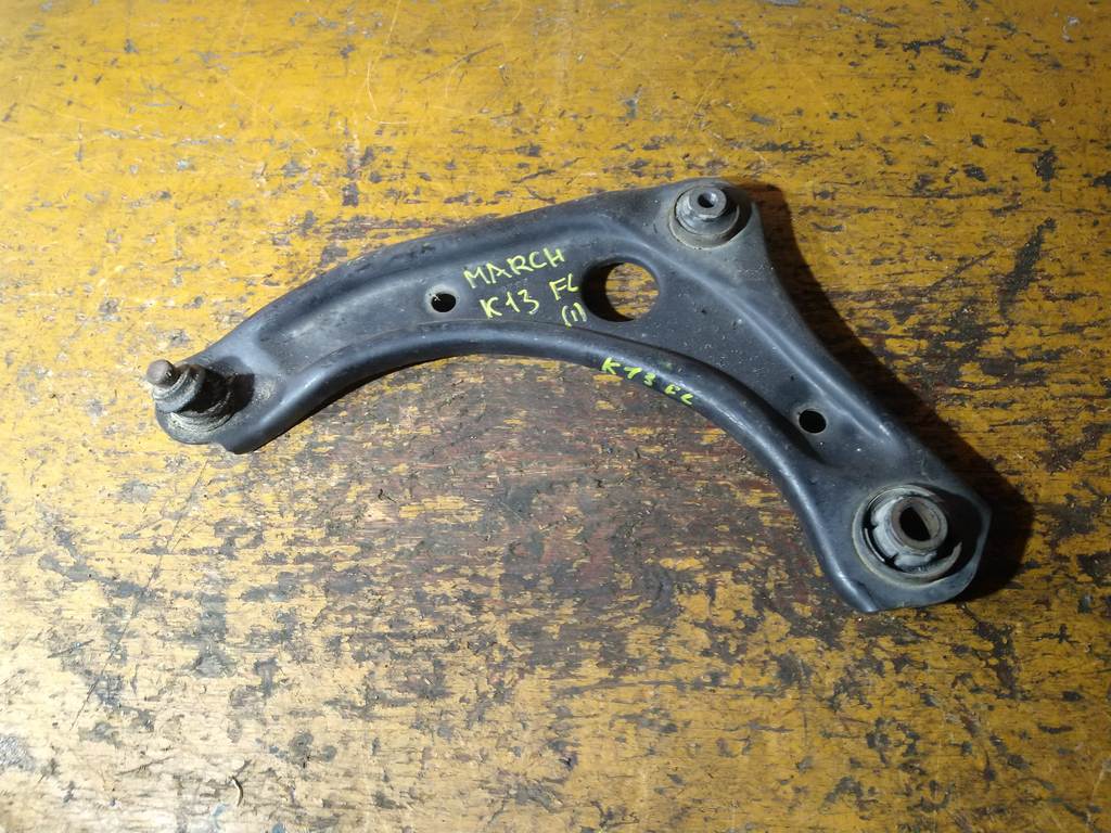 рычаг Nissan March