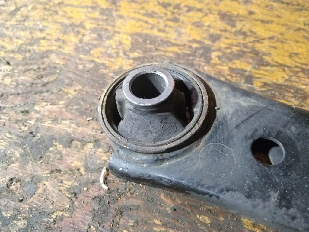 рычаг Subaru Legacy