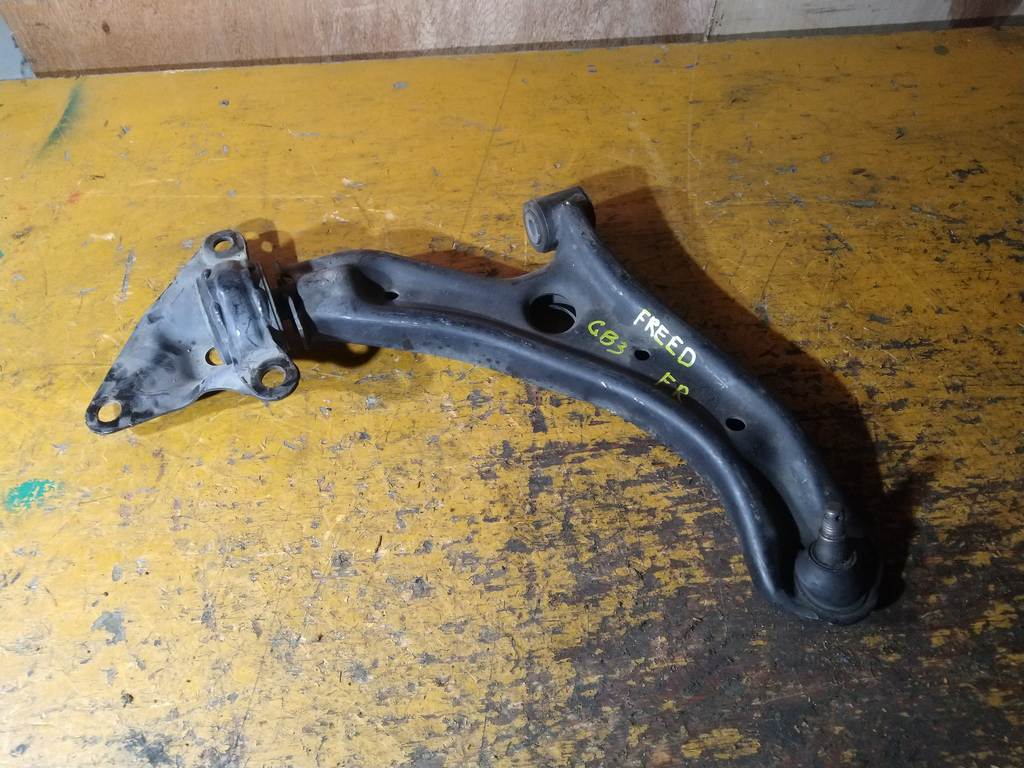 рычаг Honda Freed