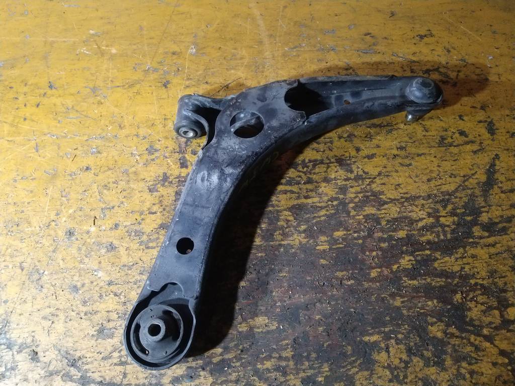 рычаг Mitsubishi Outlander