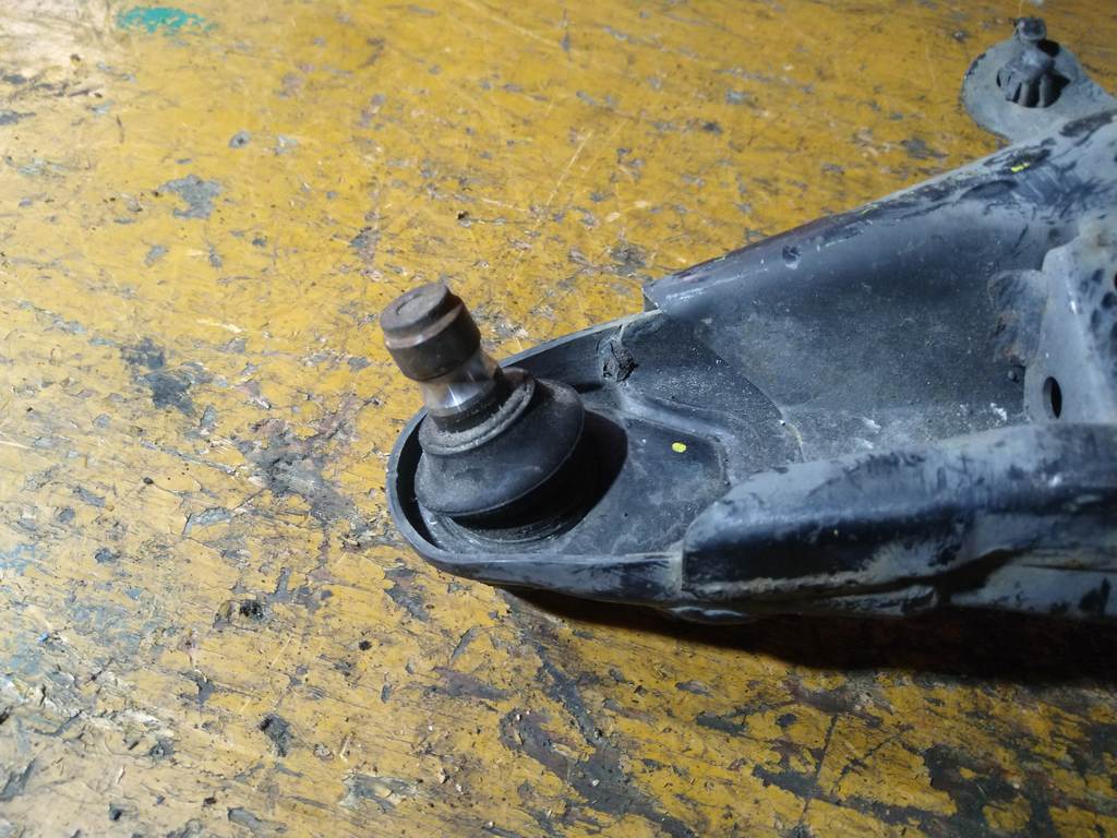 рычаг Subaru Impreza