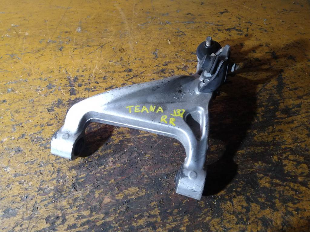 рычаг Nissan Teana