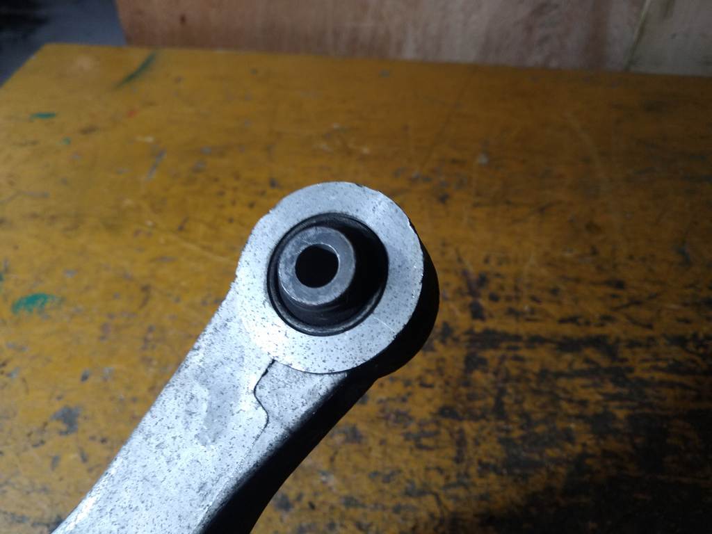 рычаг Nissan Teana