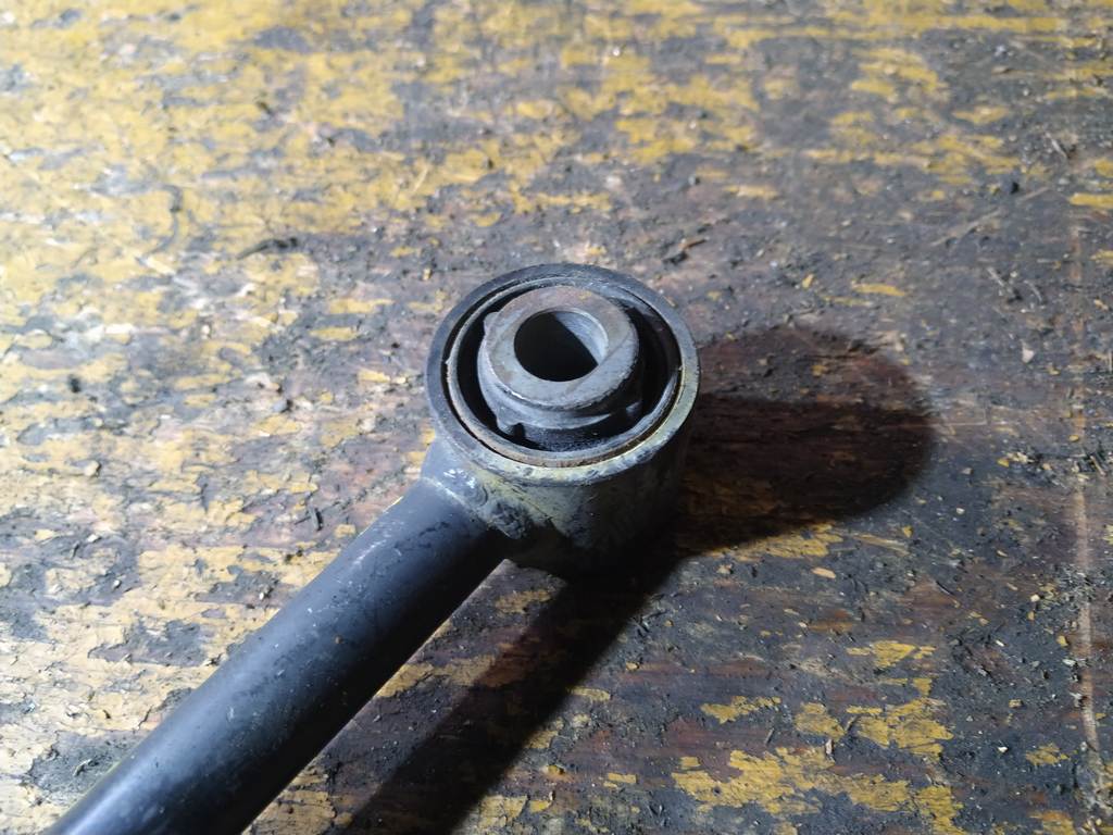 тяга подвески Subaru Impreza