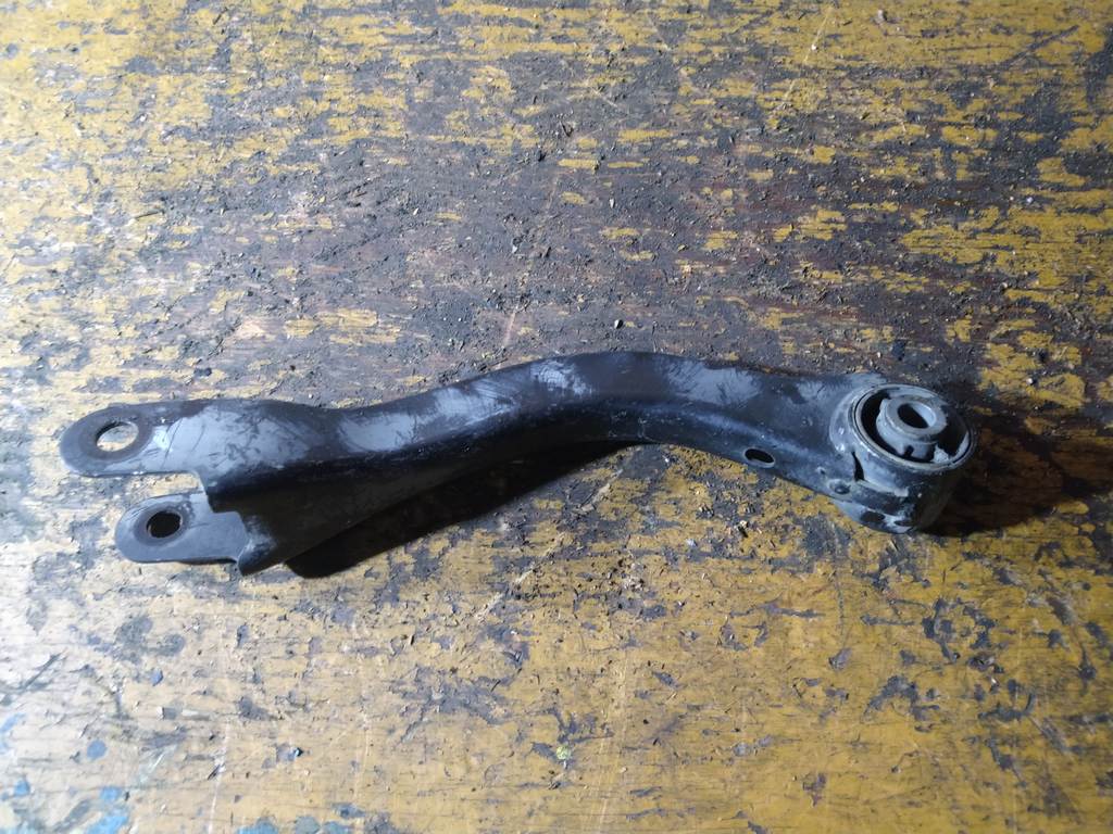 рычаг Subaru Impreza