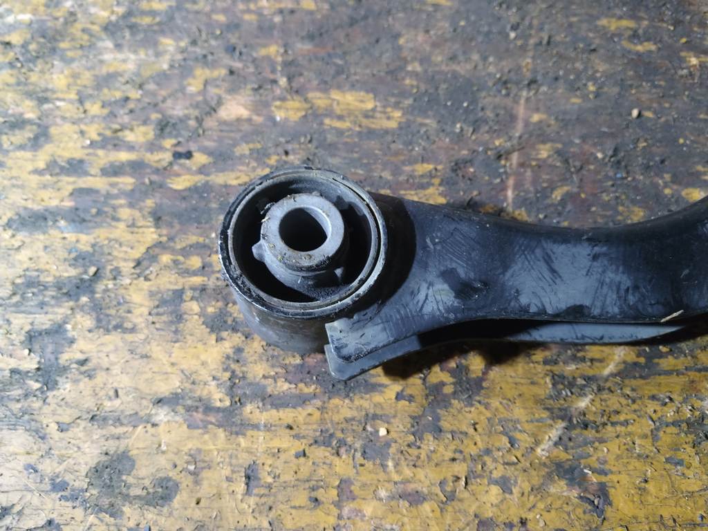 рычаг Subaru Impreza