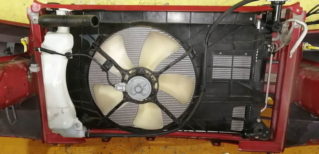 ноускат Mitsubishi Colt