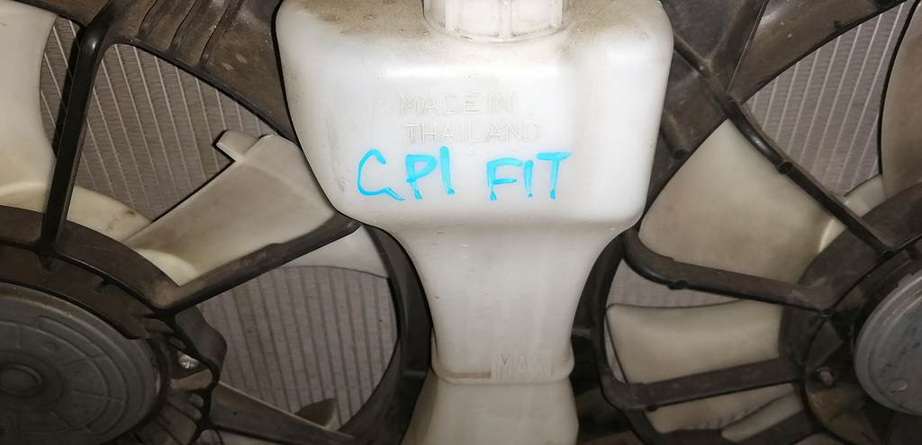 радиатор основной Honda Fit