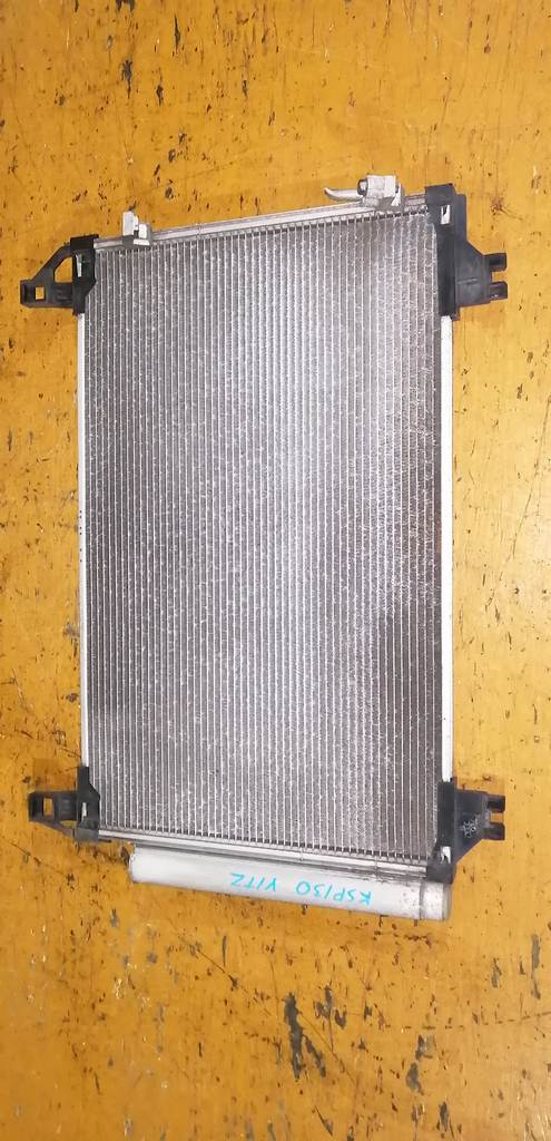 радиатор кондиционера Toyota Vitz