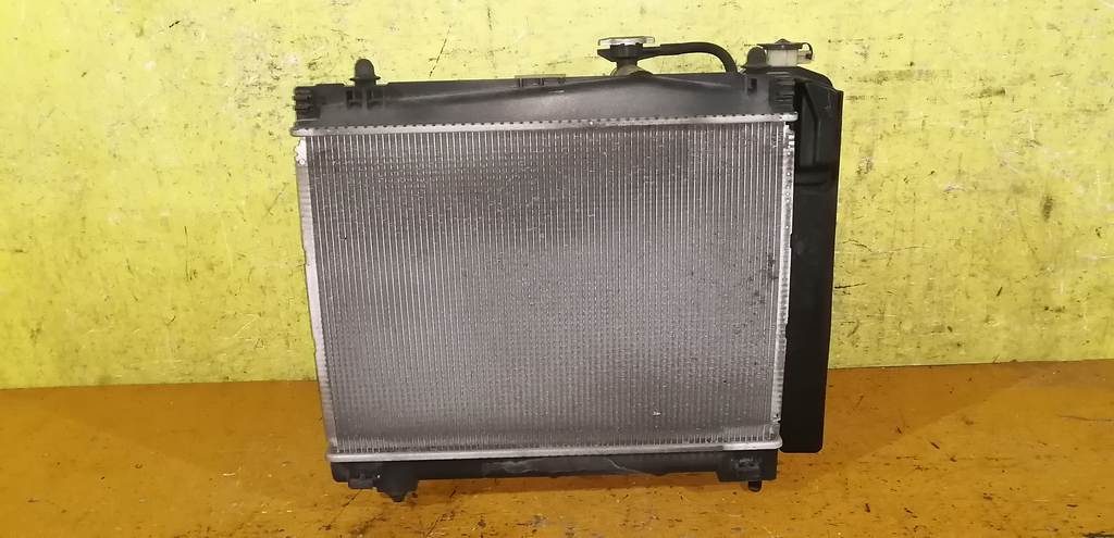 радиатор основной Toyota Vitz