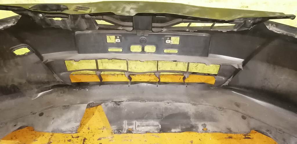 бампер Honda Fit