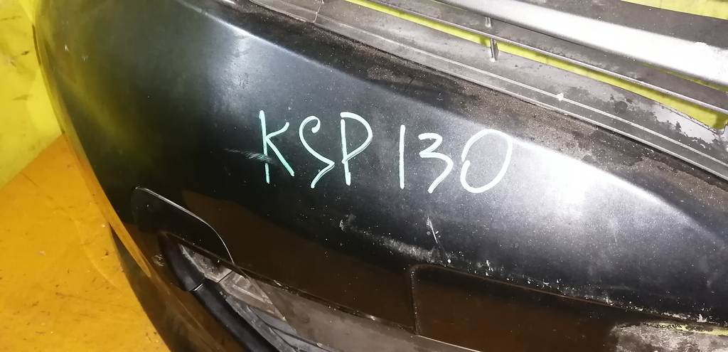 бампер Toyota Vitz