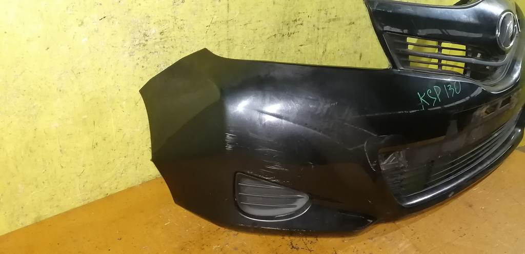 бампер Toyota Vitz