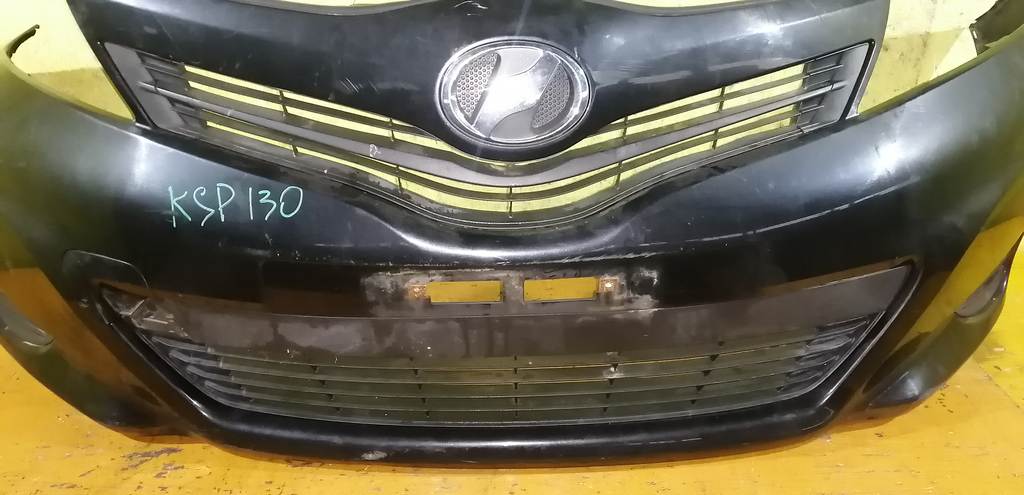 бампер Toyota Vitz