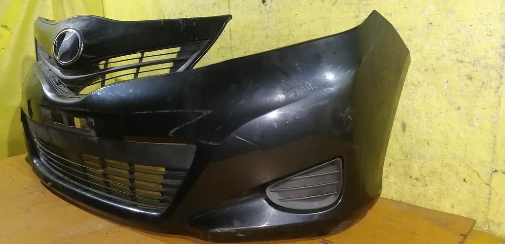 бампер Toyota Vitz