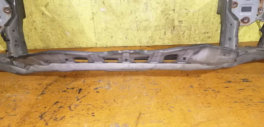 рамка радиатора Honda Fit