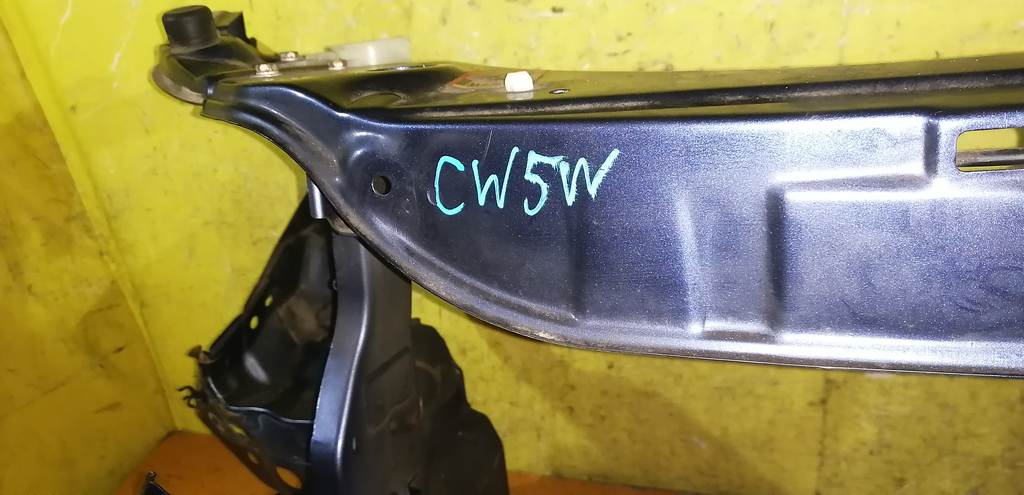 рамка радиатора Mitsubishi Outlander