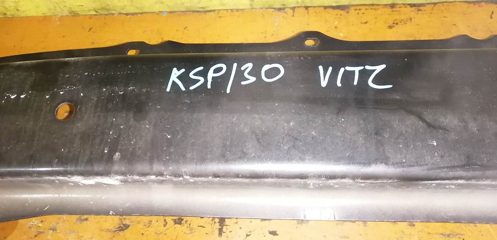 усиление бампера Toyota Vitz