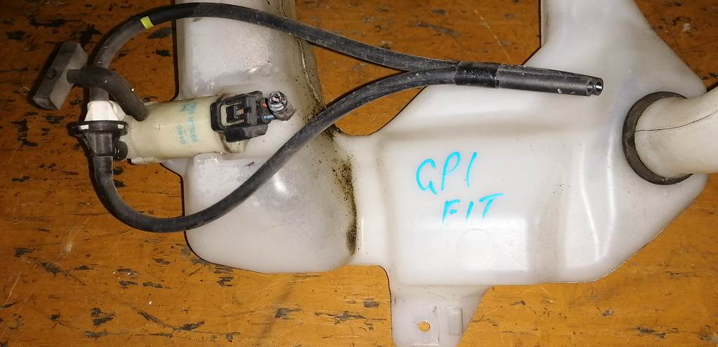 бачок омывателя Honda Fit