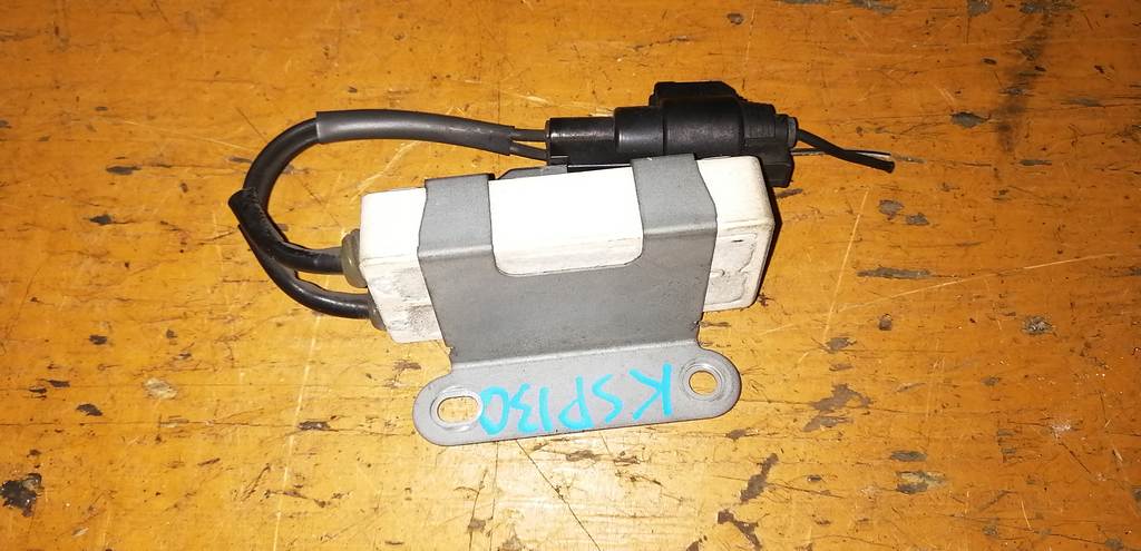 резистор вентилятора охлаждения Toyota Vitz