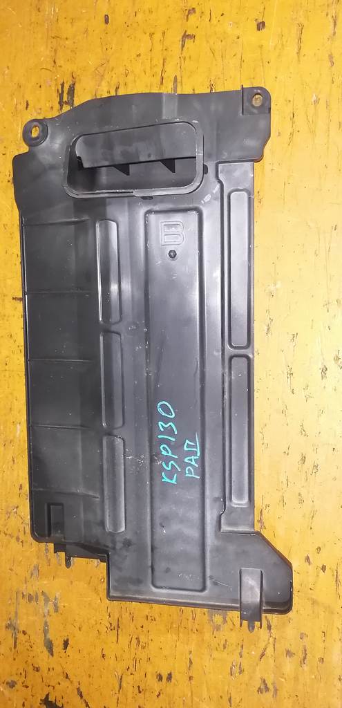 защита радиатора Toyota Vitz