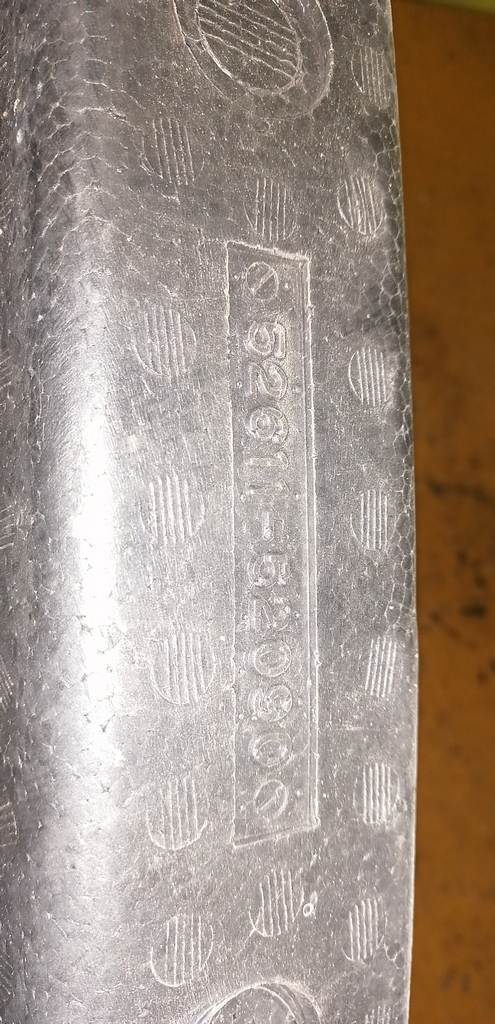 наполнитель бампера Toyota Vitz