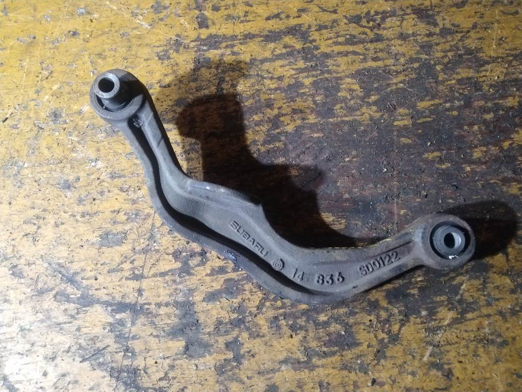 рычаг Subaru Legacy