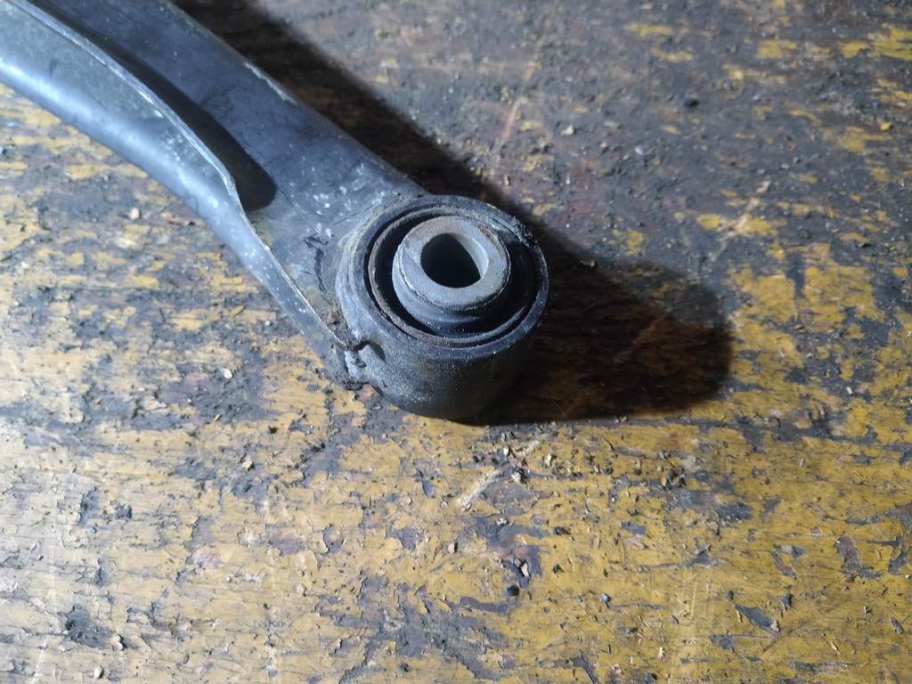 рычаг Subaru Legacy