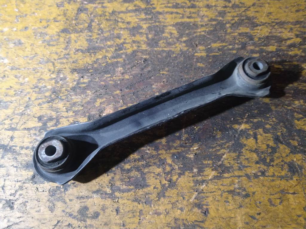 рычаг Subaru Legacy