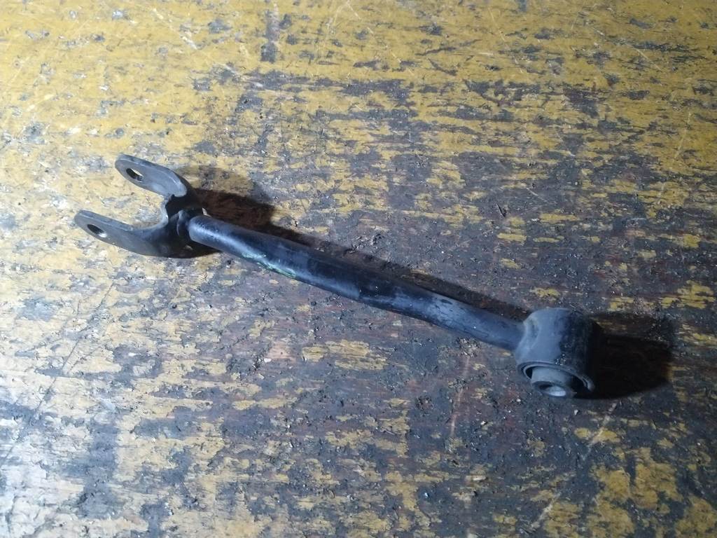 тяга подвески Nissan Teana