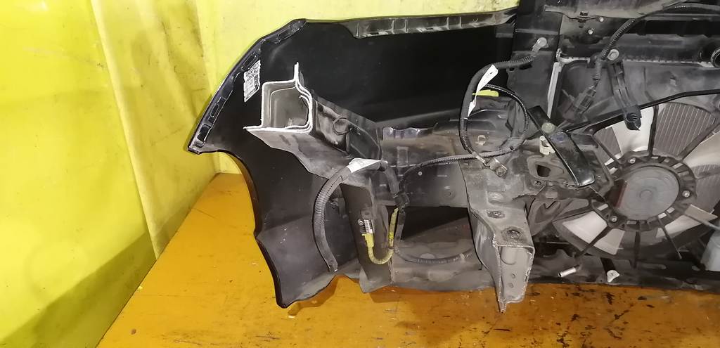 ноускат Honda Freed Spike