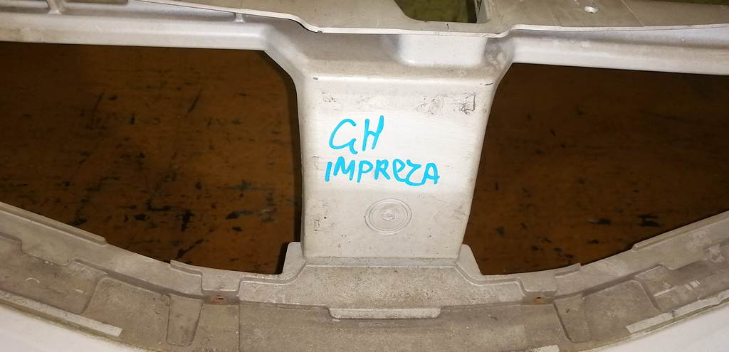 бампер Subaru Impreza