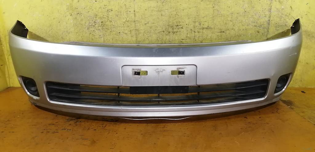 бампер Nissan Presage