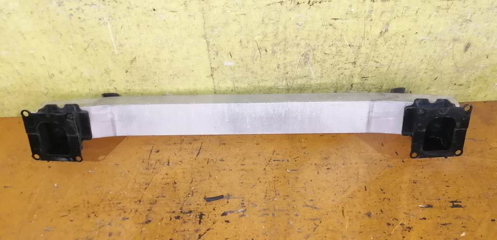 усиление бампера Nissan Presage