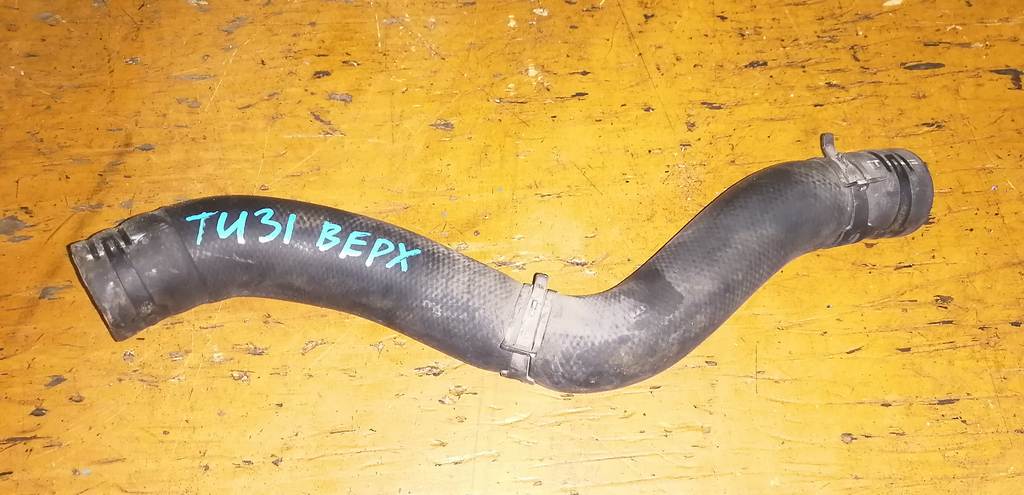 шланг радиатора Nissan Presage