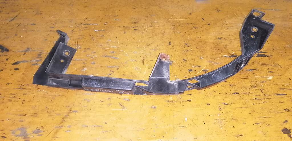 ресничка Subaru Impreza