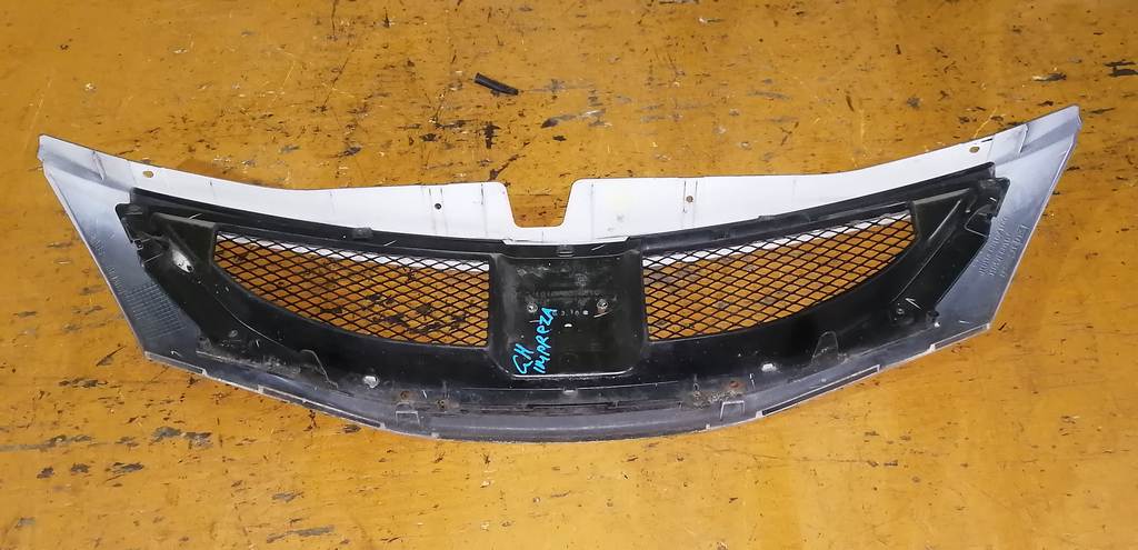 решетка радиатора Subaru Impreza