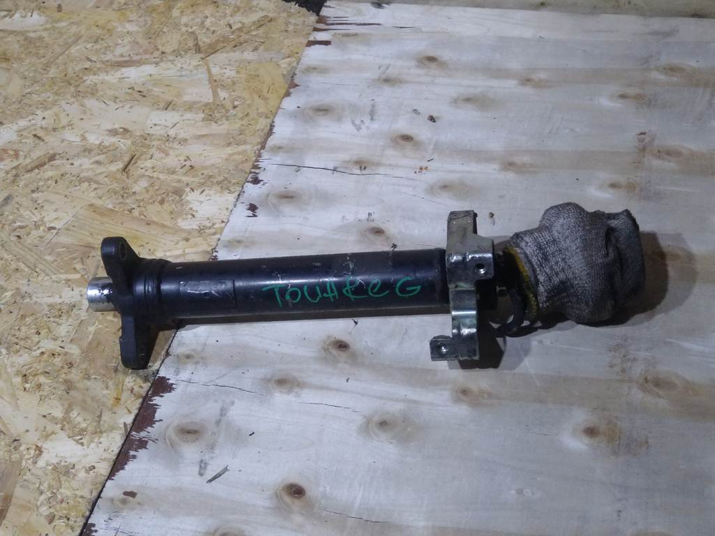 карданный вал Volkswagen Touareg
