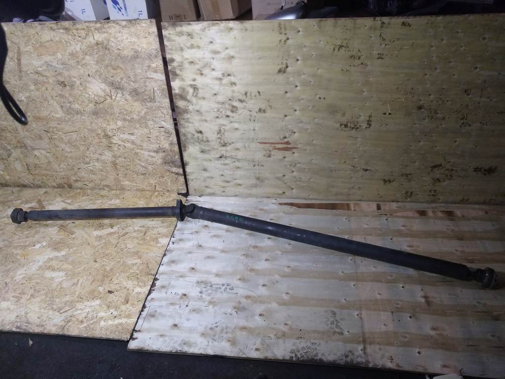 карданный вал Volvo XC90