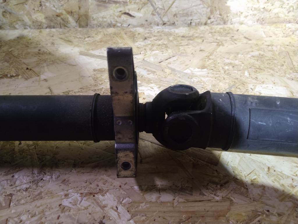 карданный вал Volvo XC90