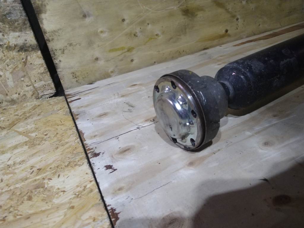 карданный вал Volkswagen Touareg