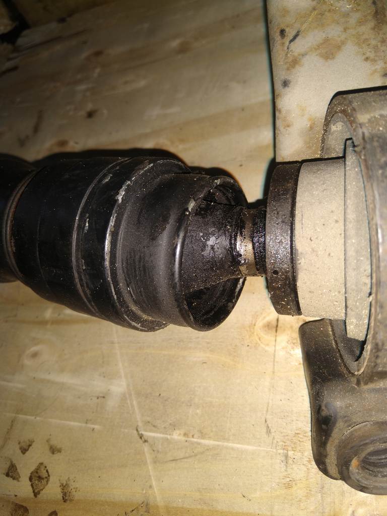 карданный вал Mitsubishi Outlander