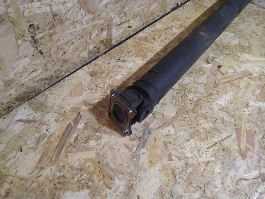 карданный вал Nissan X-Trail