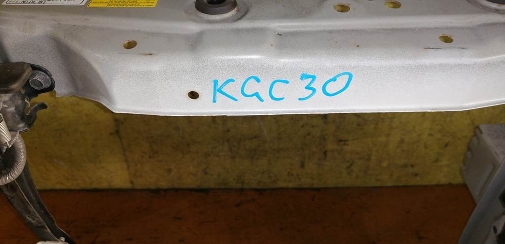 рамка радиатора Toyota Passo