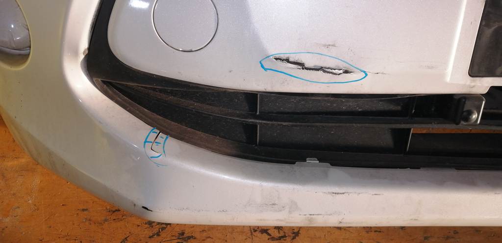 бампер Toyota Passo