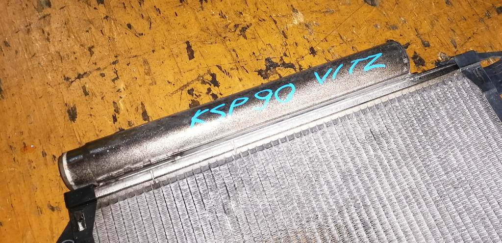 радиатор кондиционера Toyota Vitz