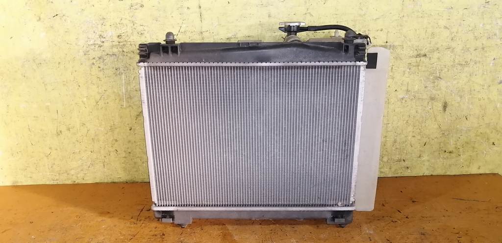 радиатор основной Toyota Vitz