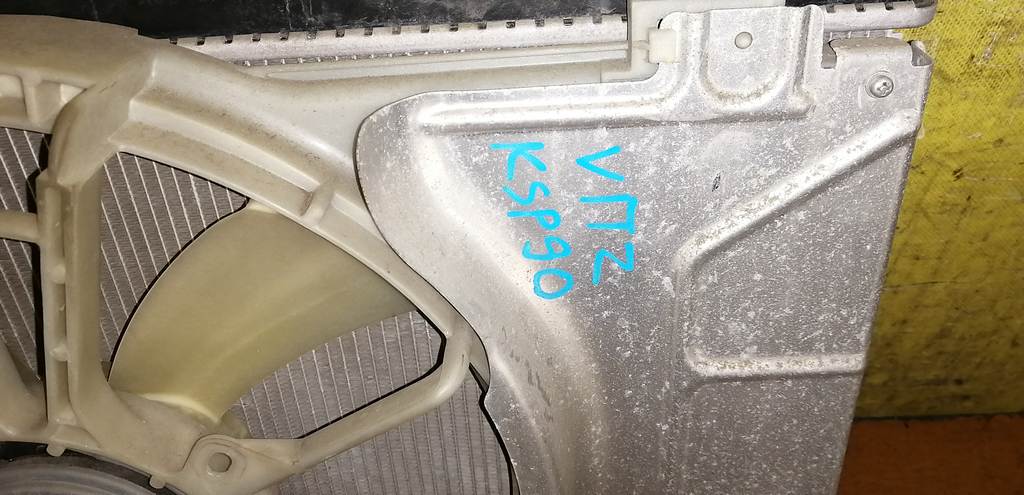 радиатор основной Toyota Vitz