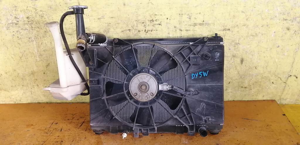 радиатор основной Mazda Demio